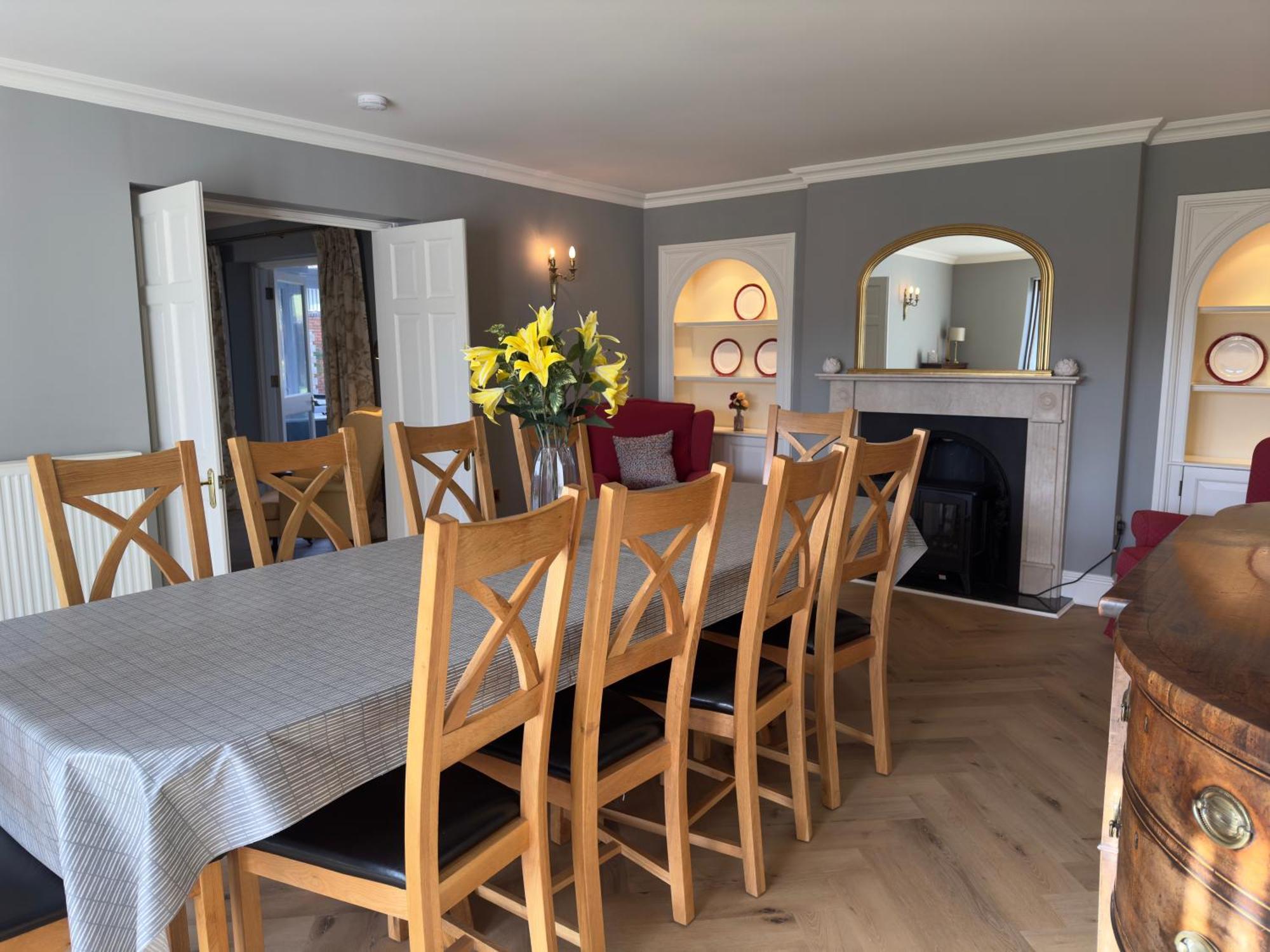 Vast, Elegant Home With Indoor Pool & Sauna Near Popular Golf Course Kington  Exterior foto