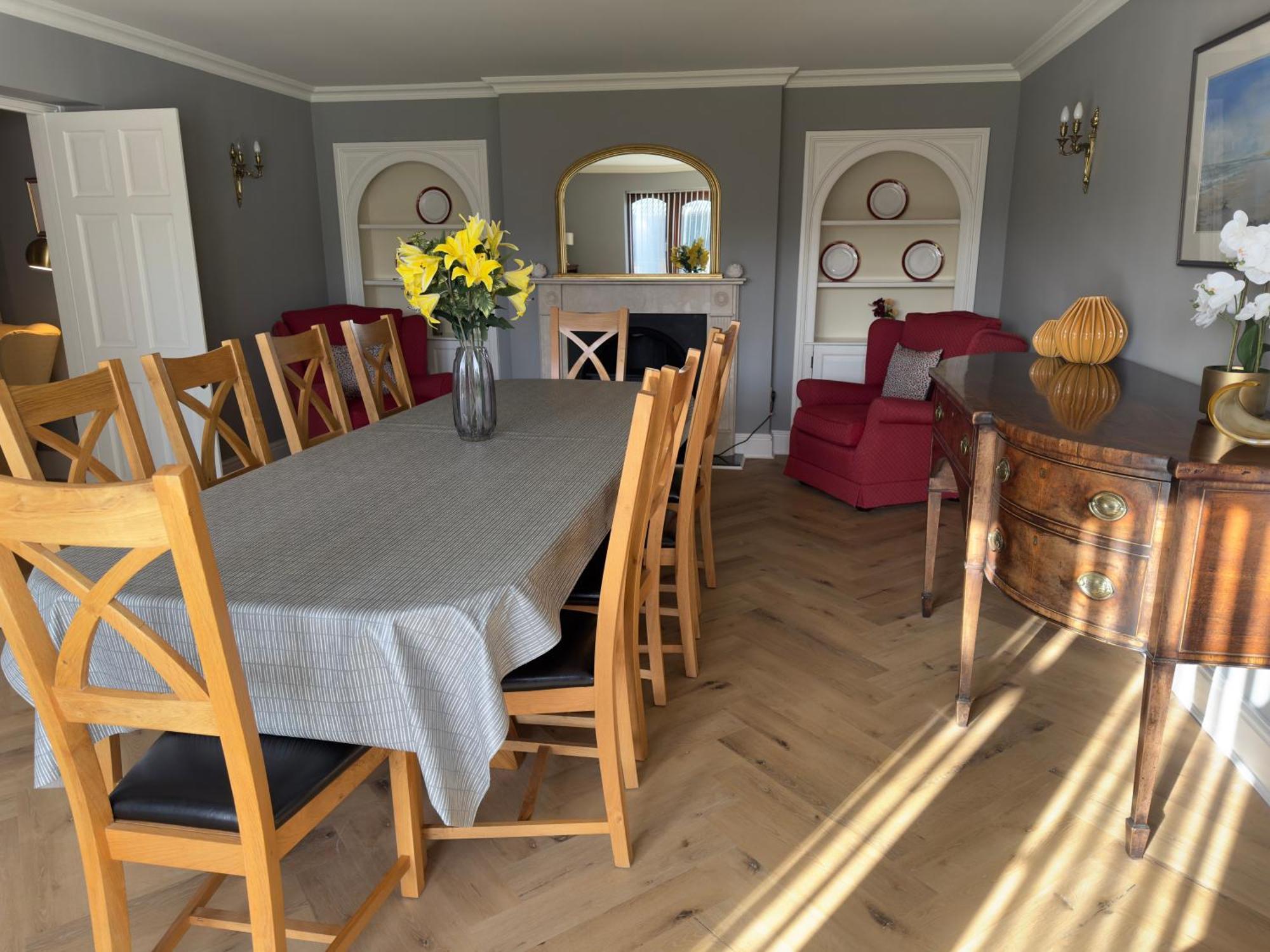 Vast, Elegant Home With Indoor Pool & Sauna Near Popular Golf Course Kington  Exterior foto